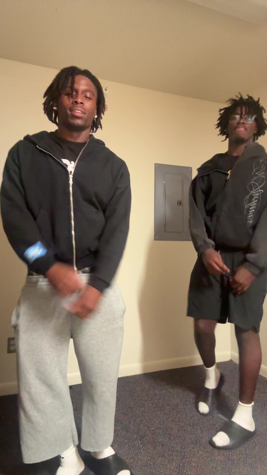 @J5🚶🏽♂️