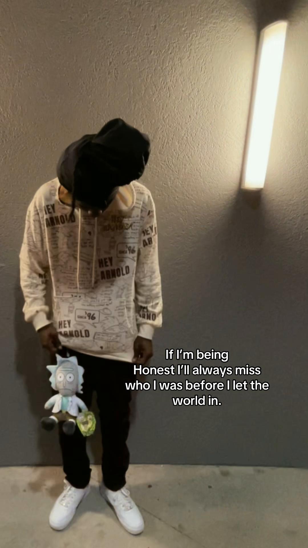 @IamFrm_M4R$ 🩶🪐