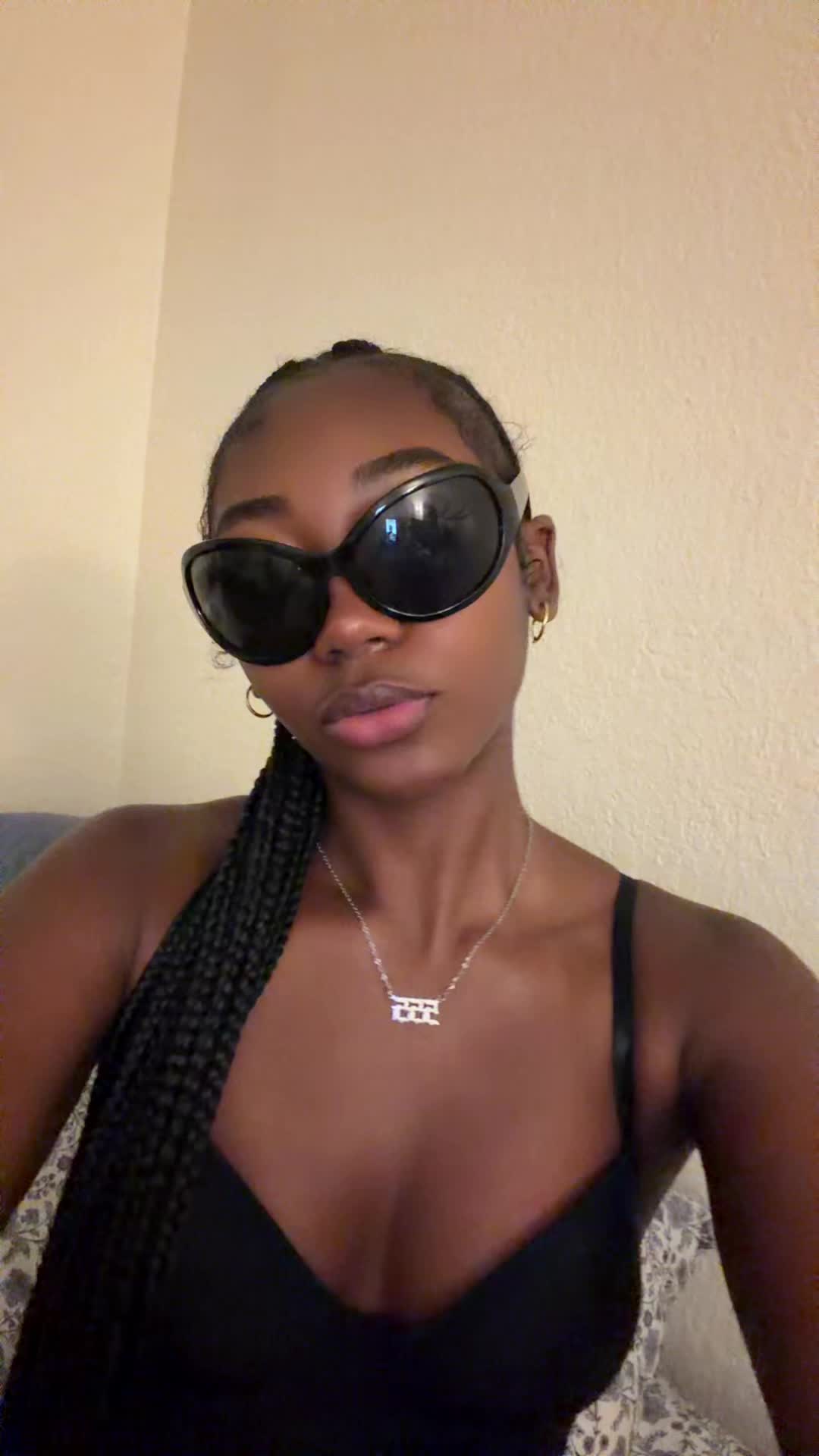 @niyahpi