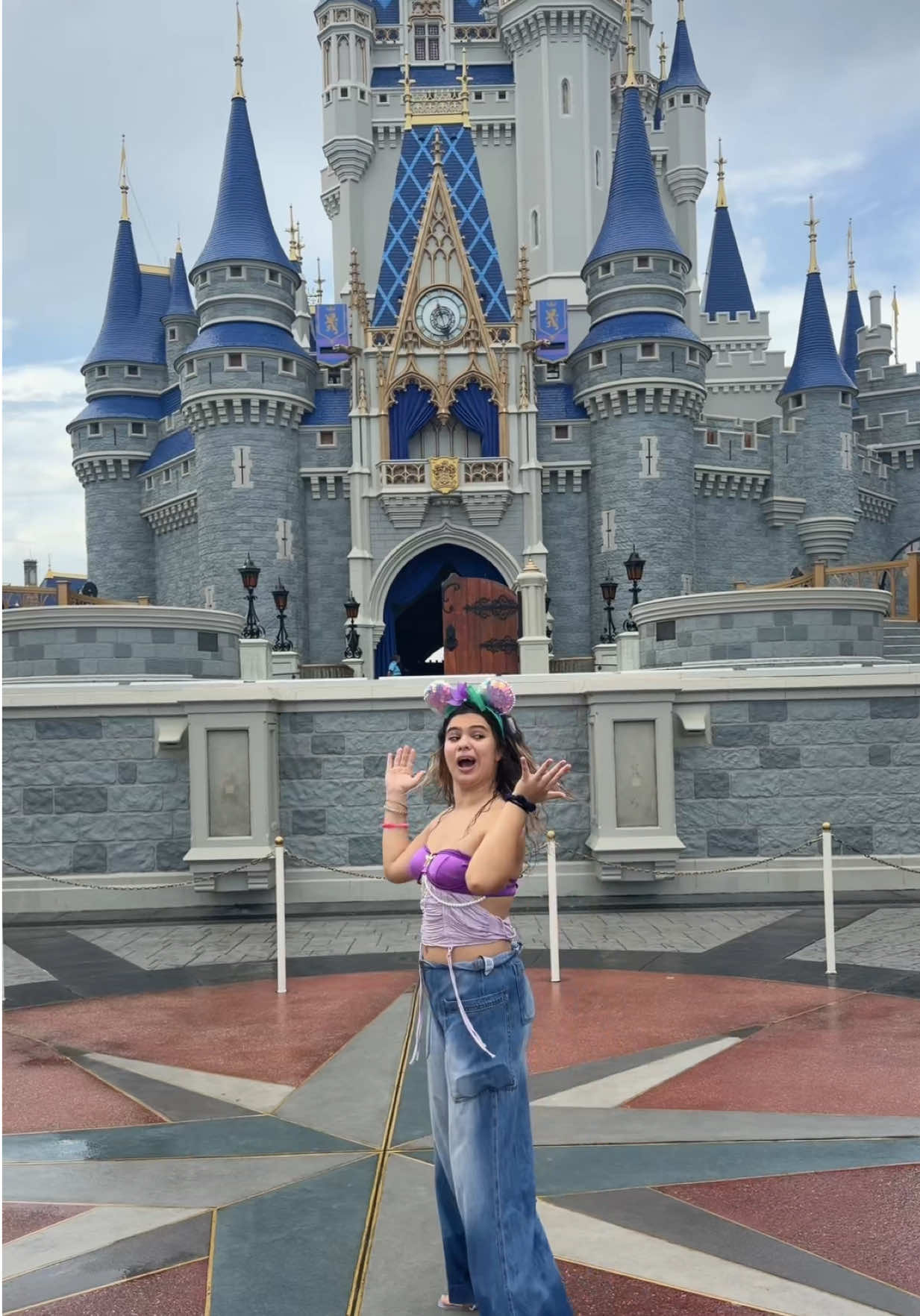 @𝓓𝓪𝓷𝓲 👑 🎃👻🍁