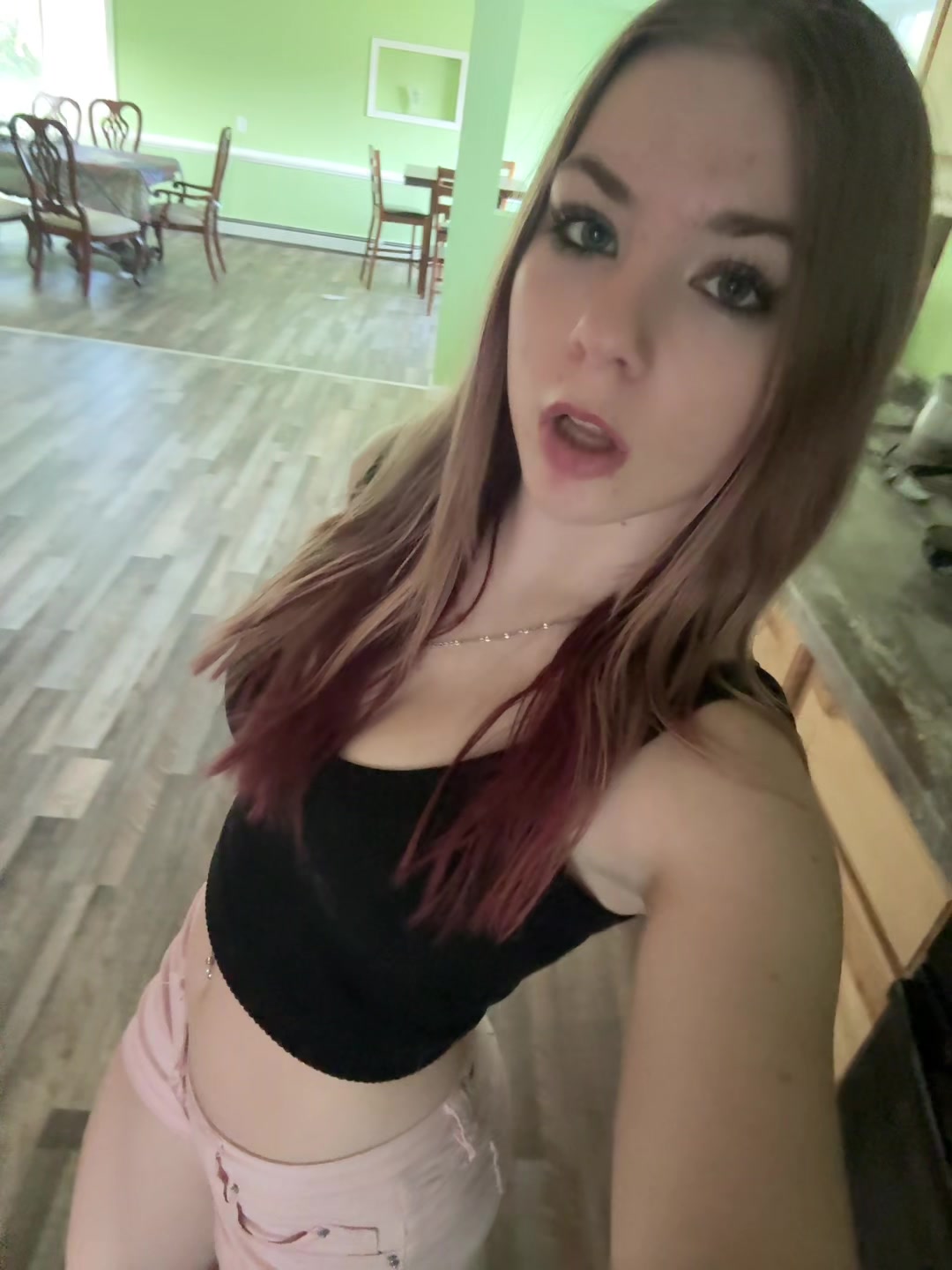 @em🦈