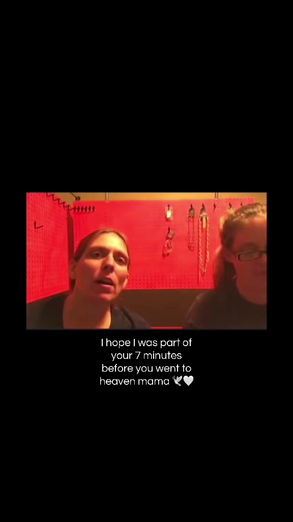 @obviously_christina5