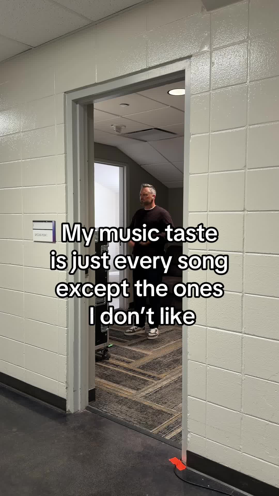 @Nate Bargatze