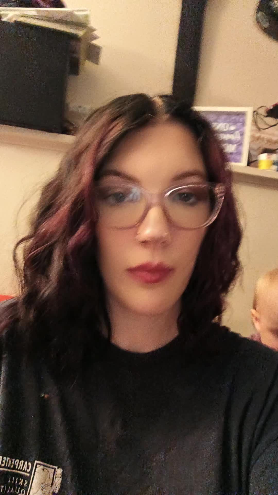 @glitterpoop22