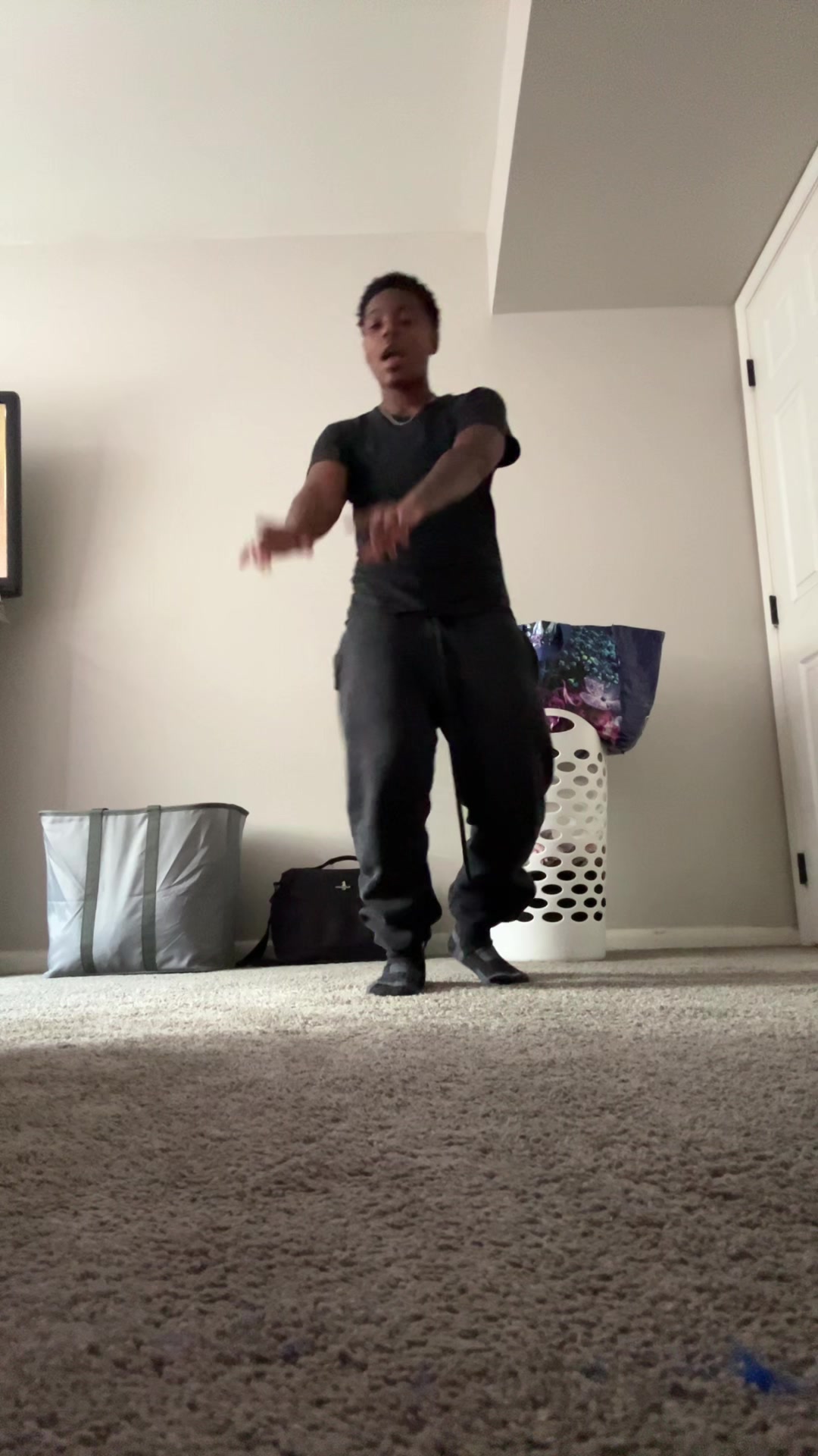 @chayyy._