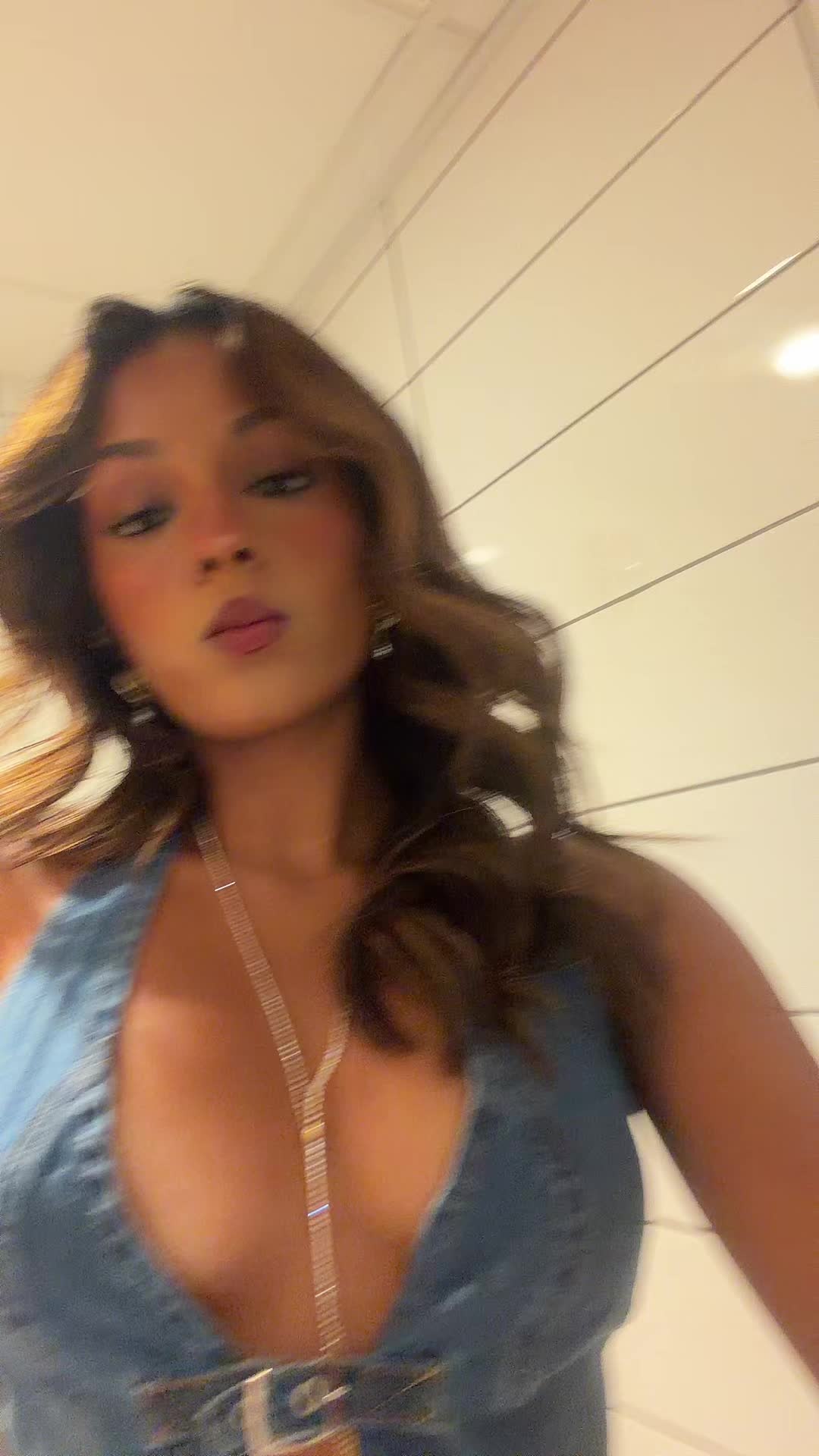@suhanya