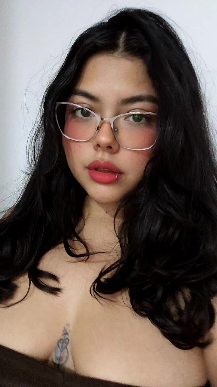 @Bella