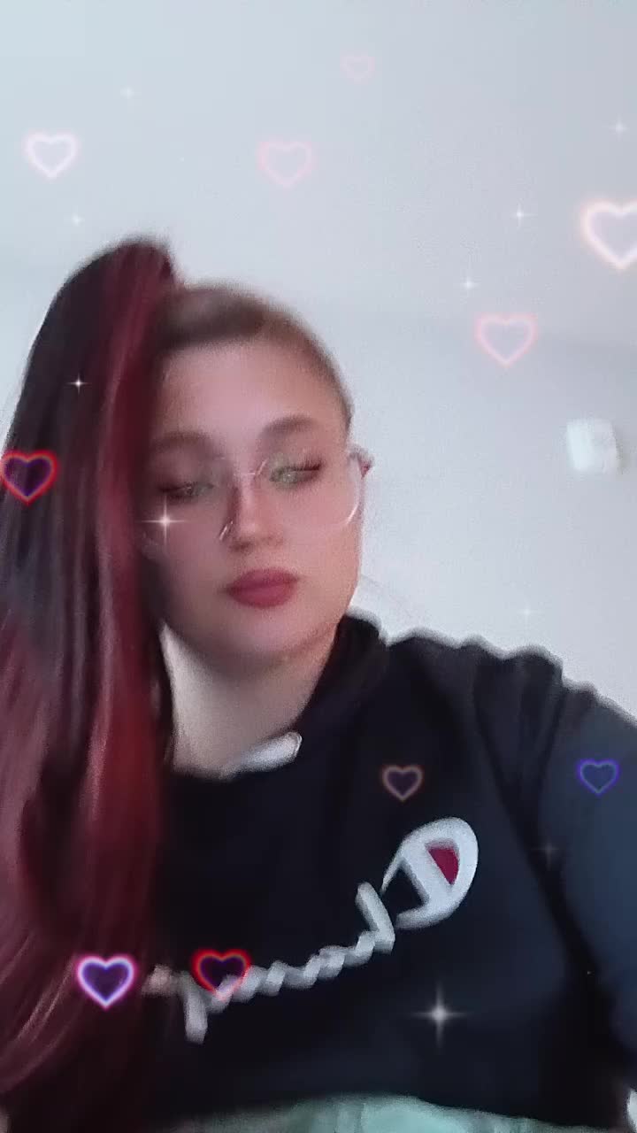 @VannessaTyo
