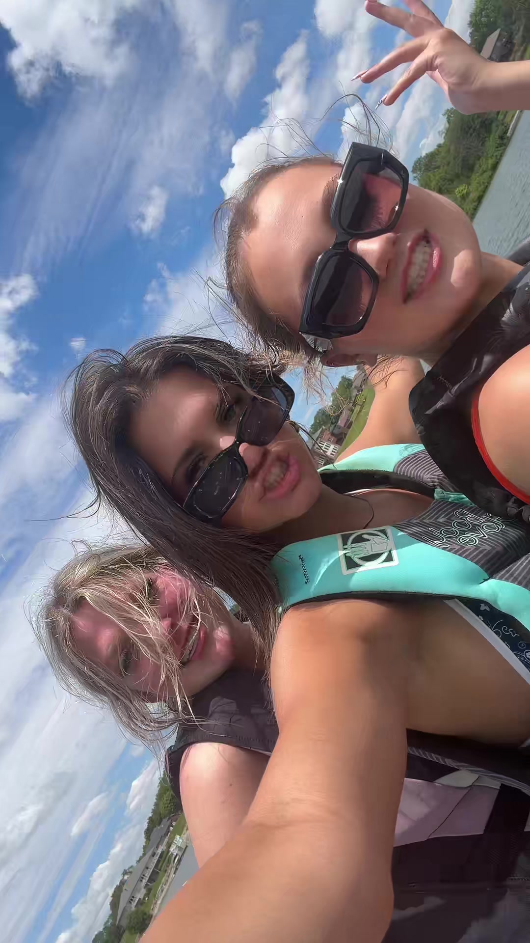 @julianne