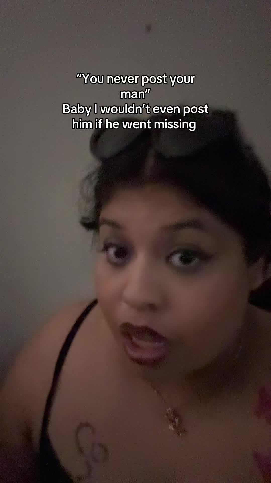 @Jazmin / Latina creator