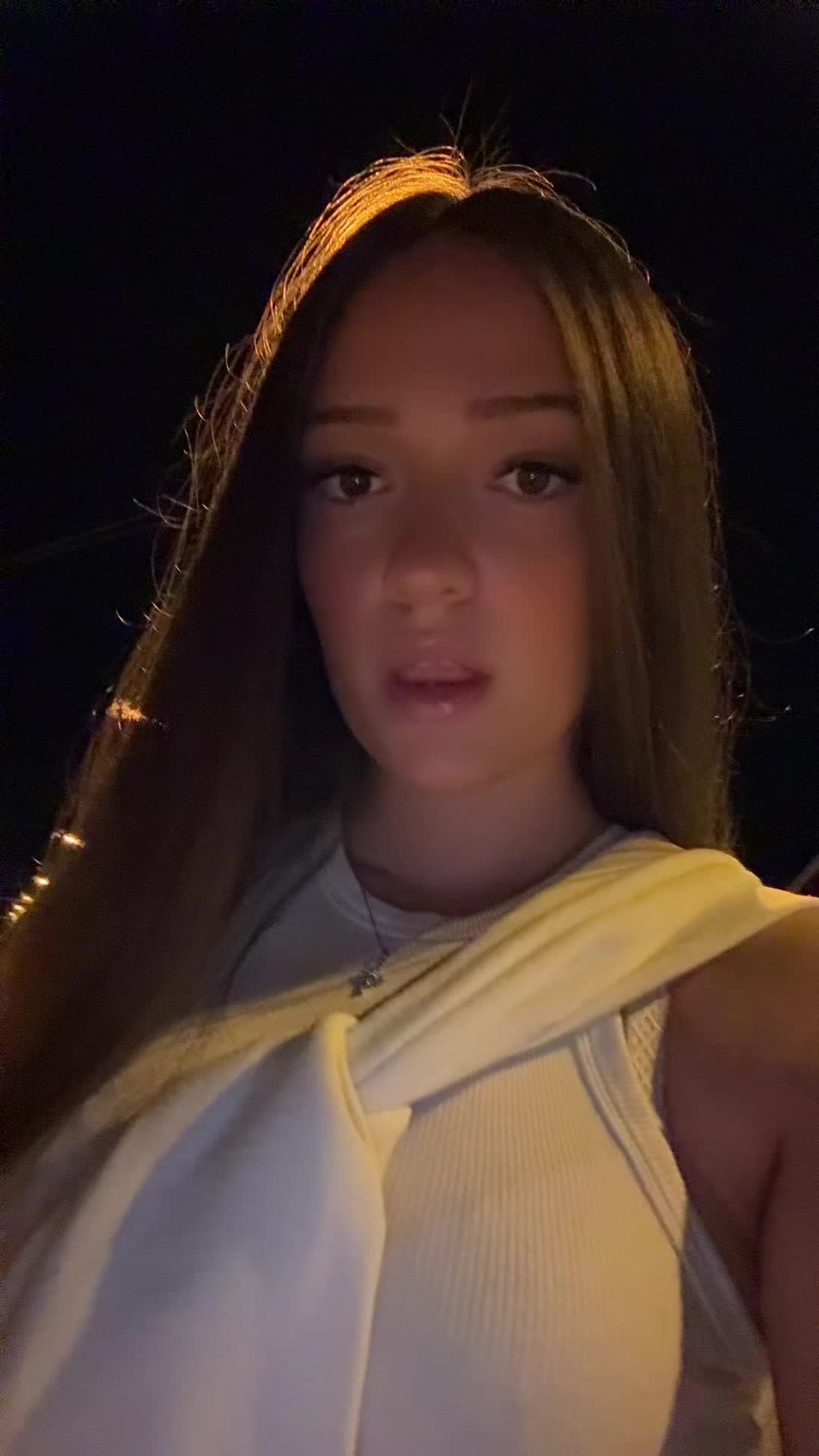 @laura