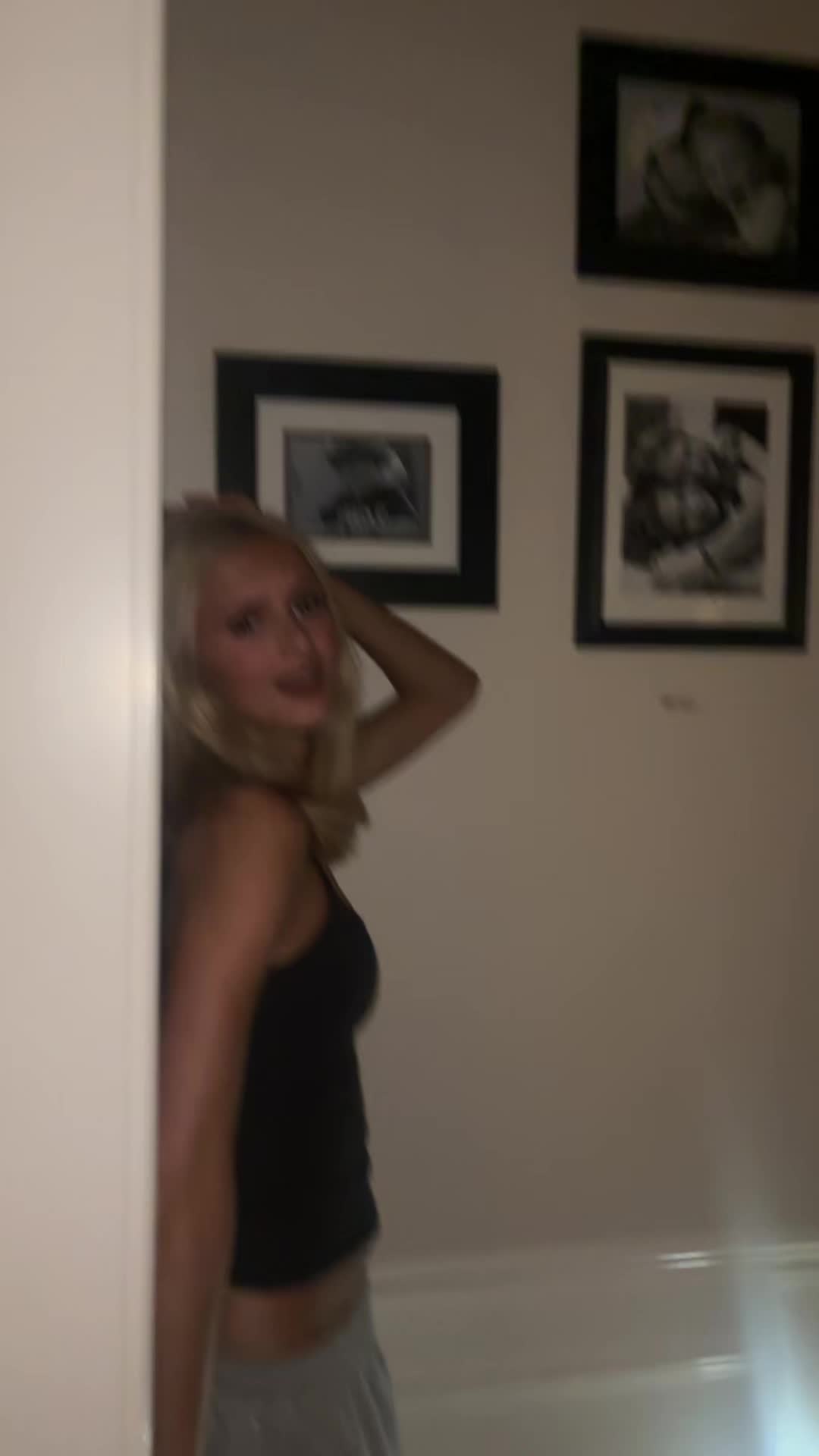 @𝔽