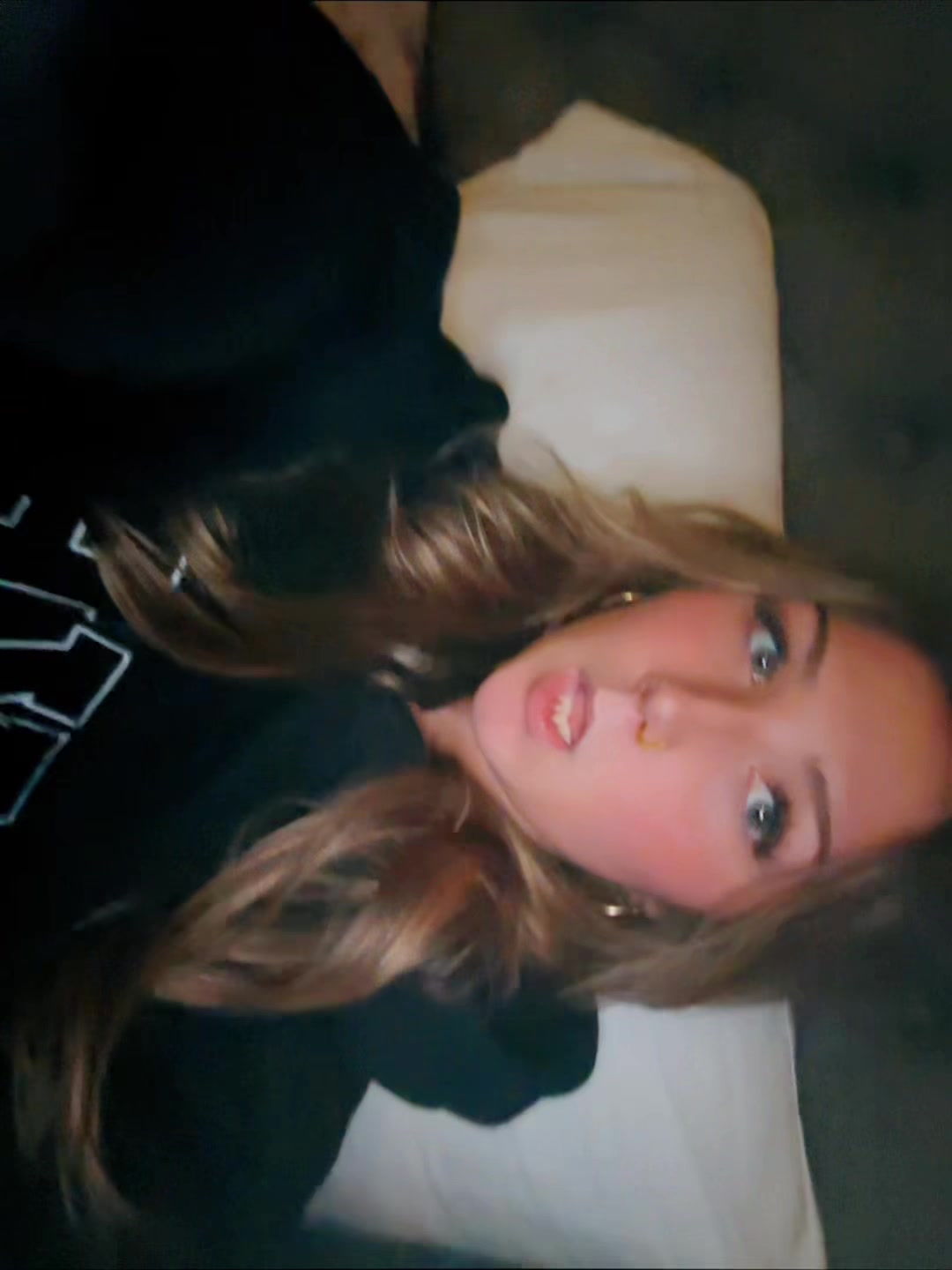 @Ella