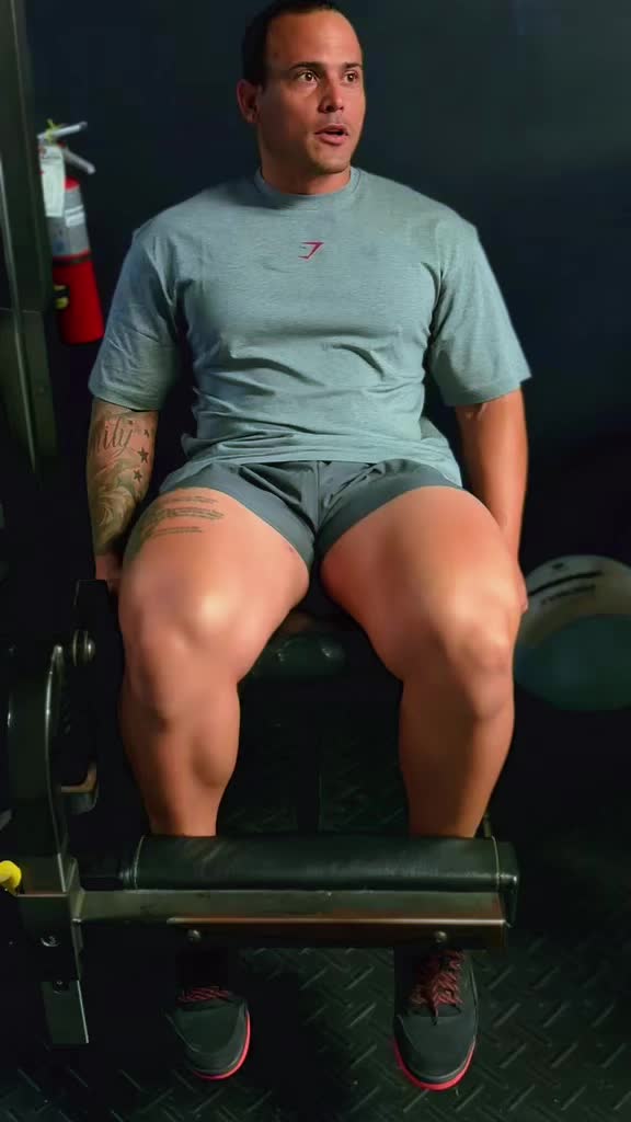 @Leandro González