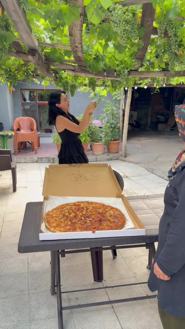 @B&ouml;rekci Kız
