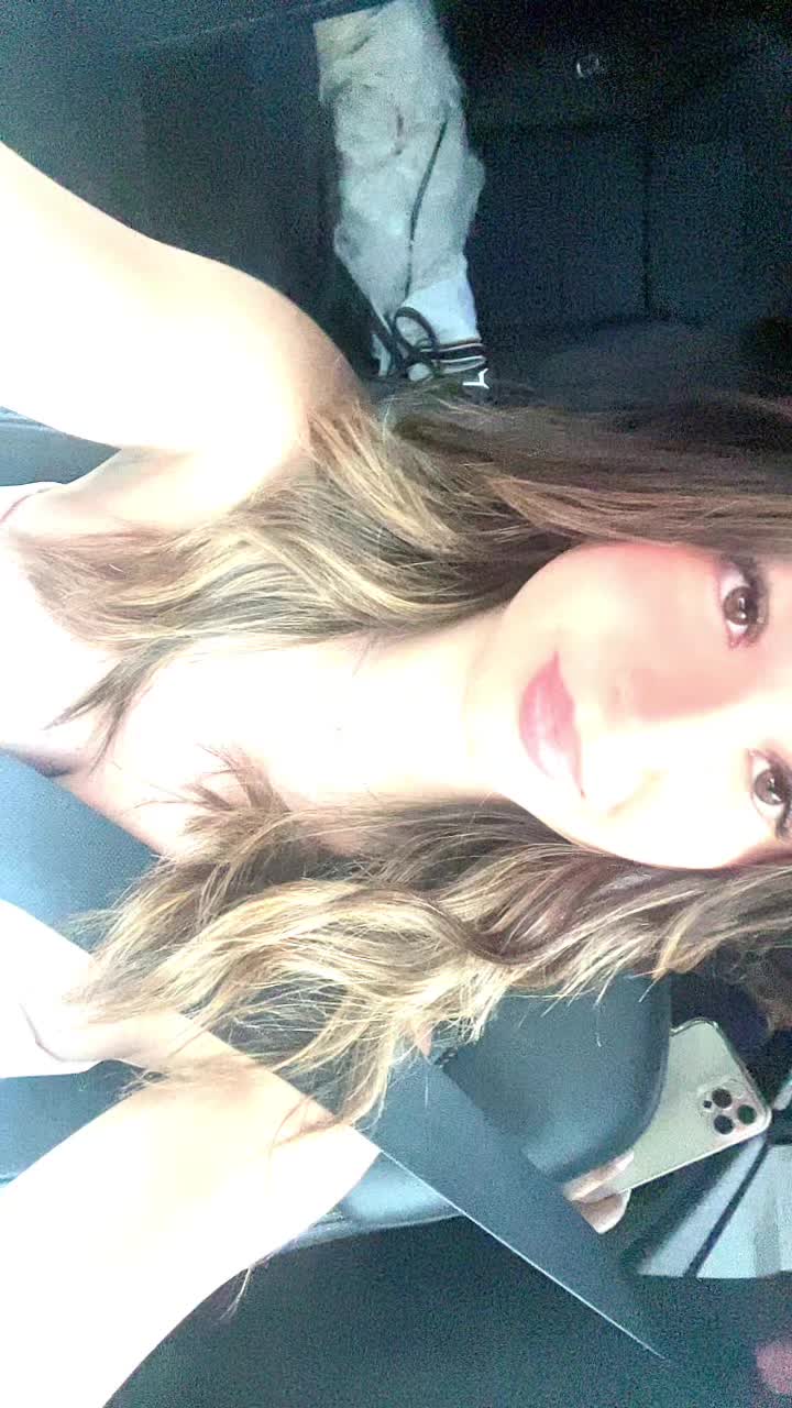 @elisaliparii