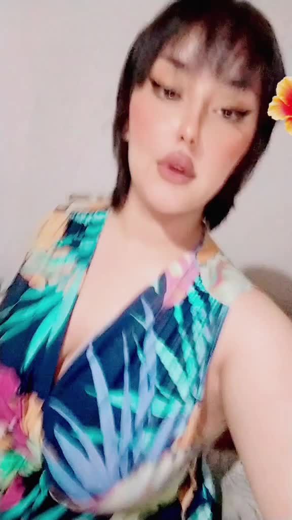 @Lili Queen