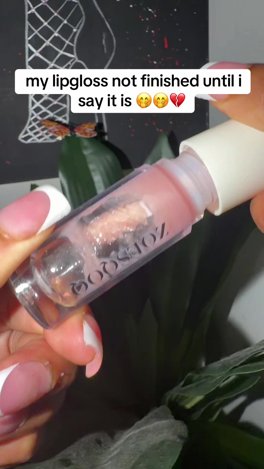 @ZOESQOQ