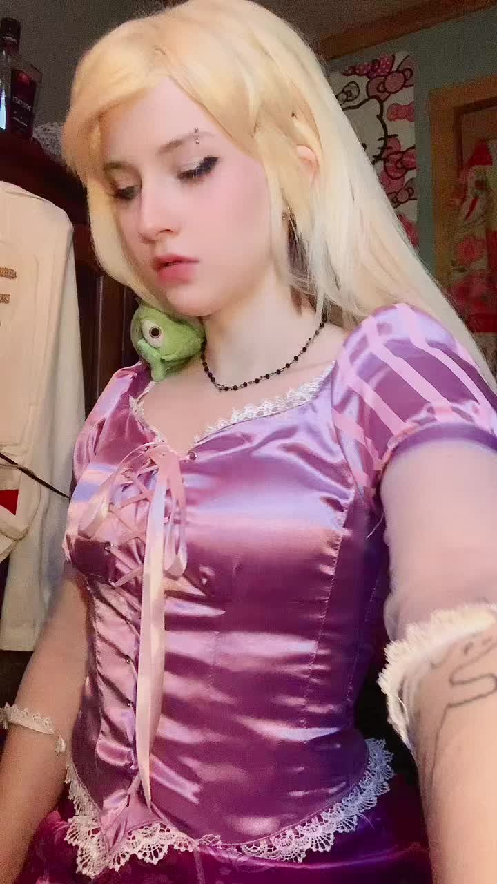 @≽^•⩊•^≼♡