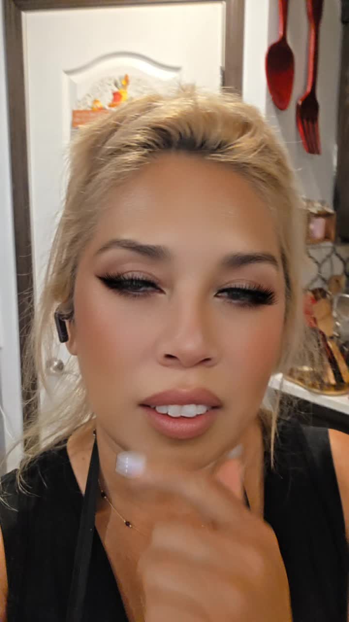 @bella Teran