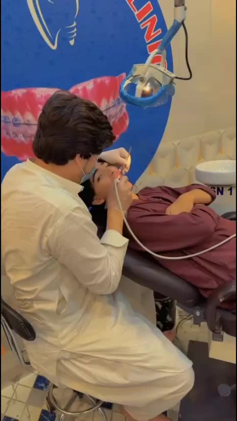 @Dr Adil khan 🦷🦷