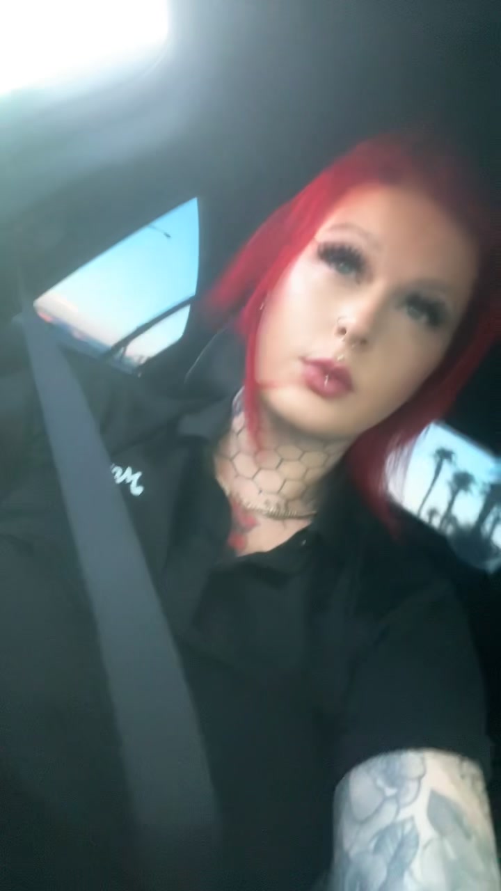 @tattedredbarbie