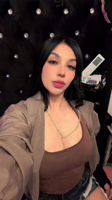 @Angie macias