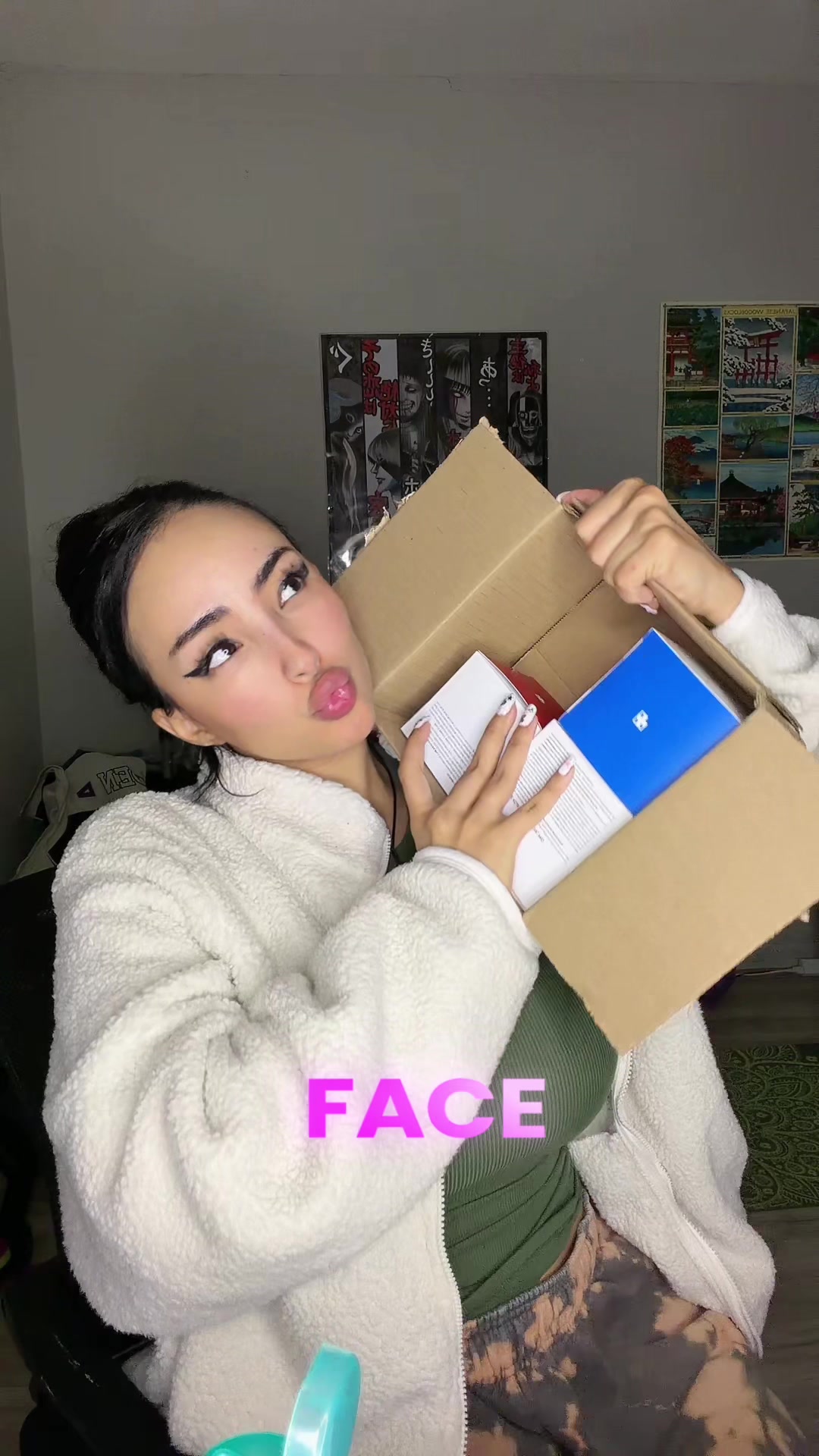 @LaurenP