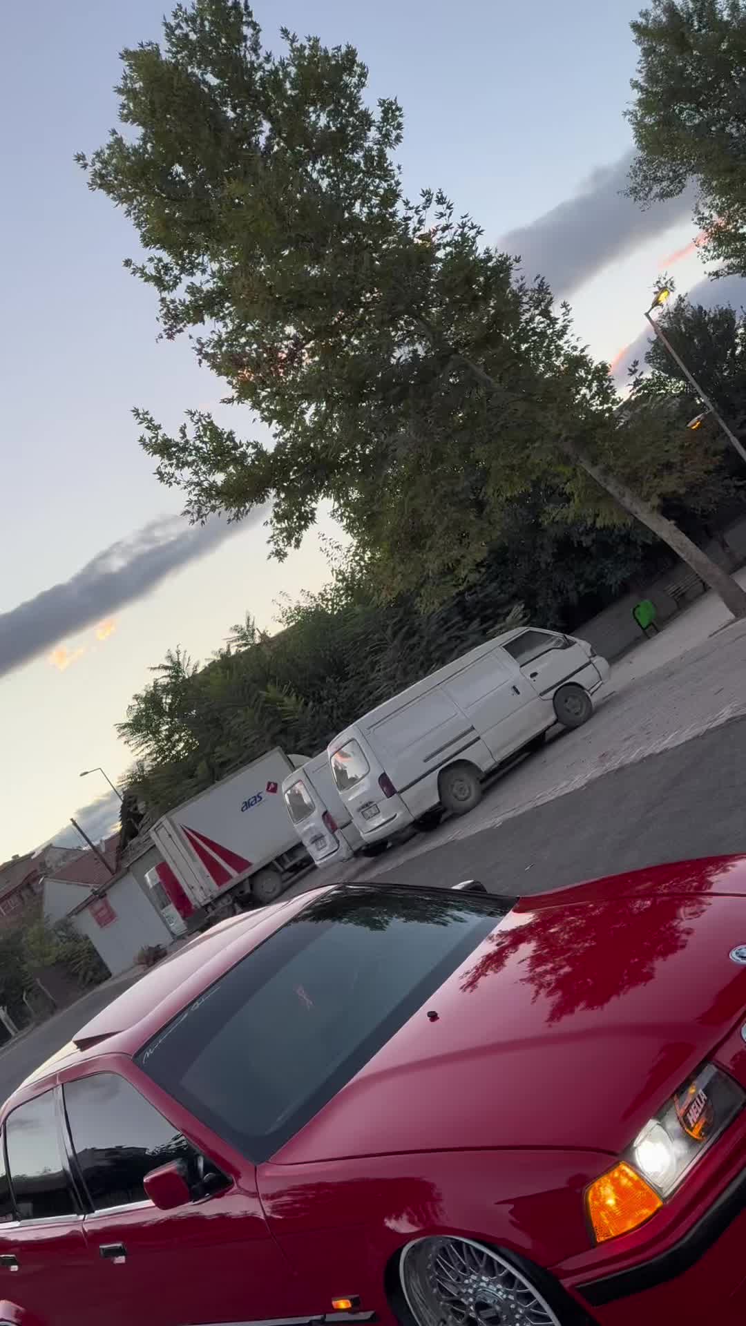 @𝕂 𝔸 𝕋 İ 𝕃 😱 𝔻 𝕆 𝔹 𝕃 ?