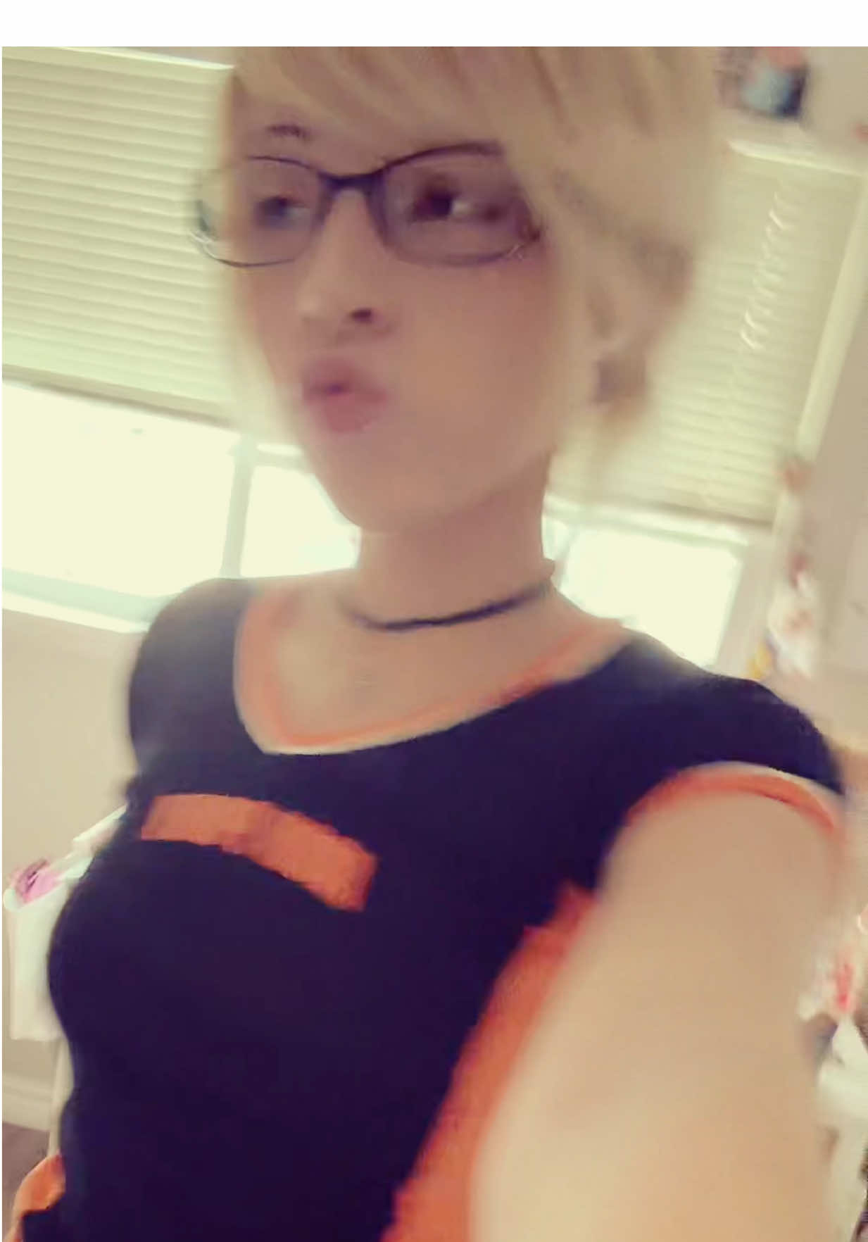 @bella