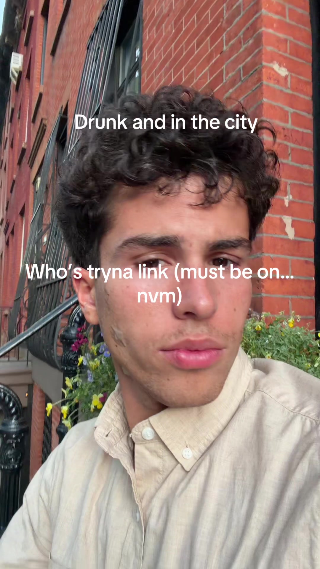 @Moanfaceemoji