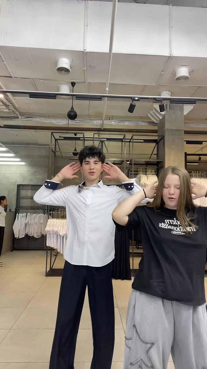 @кикисоник🤍