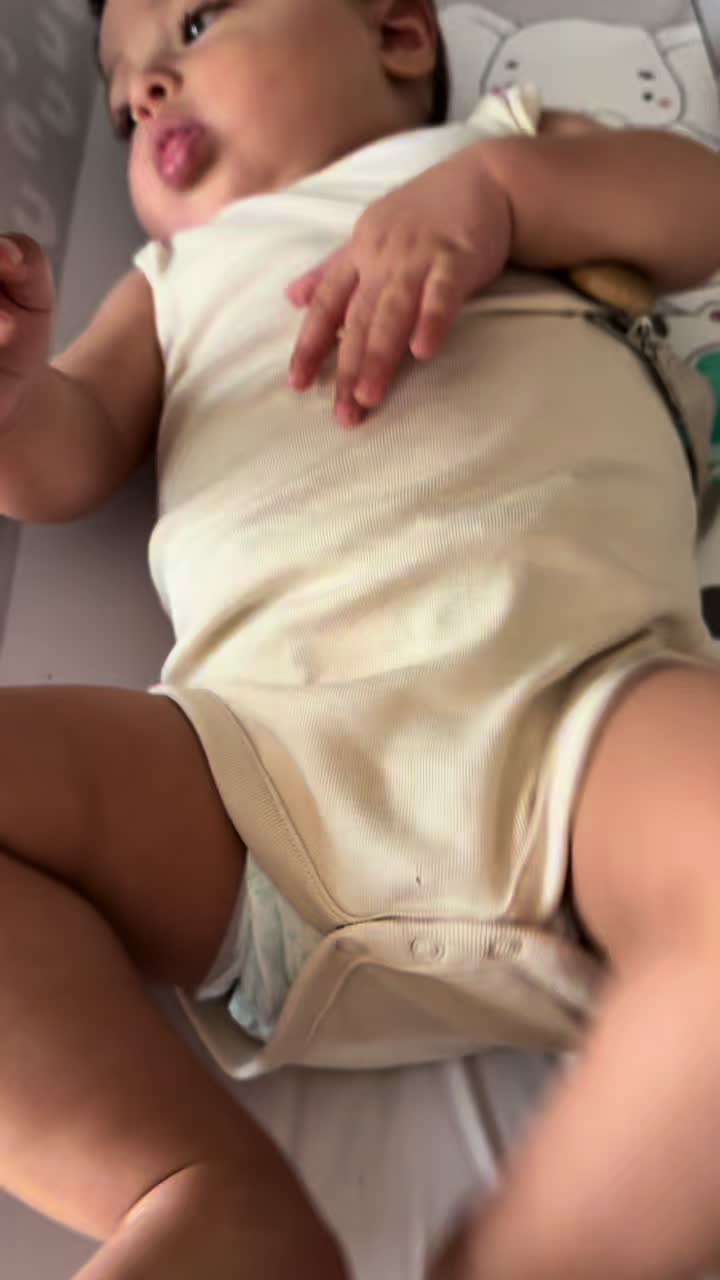 @lauranatoli
