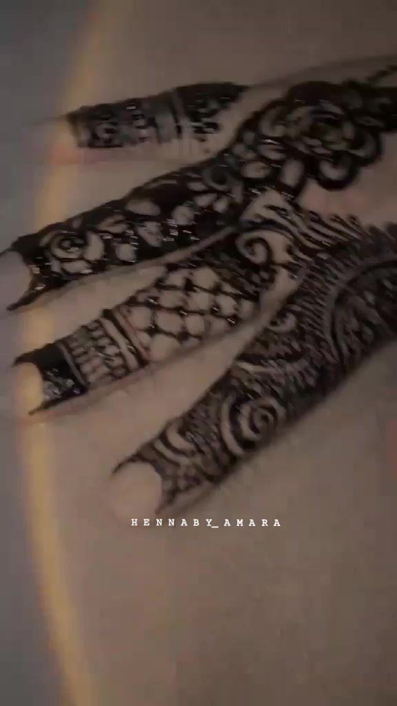 @H E N N A B Y _ A M A R A