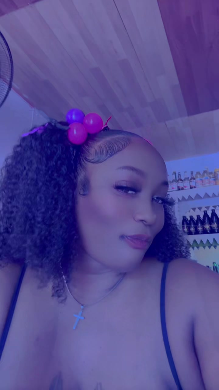 @Sexy 🍎🍎Apple 🍎