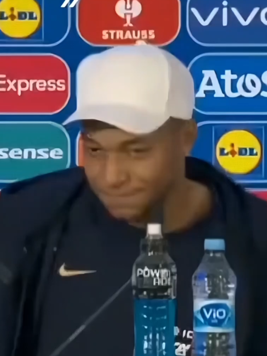 @L'Antifascosphère ☭🏴