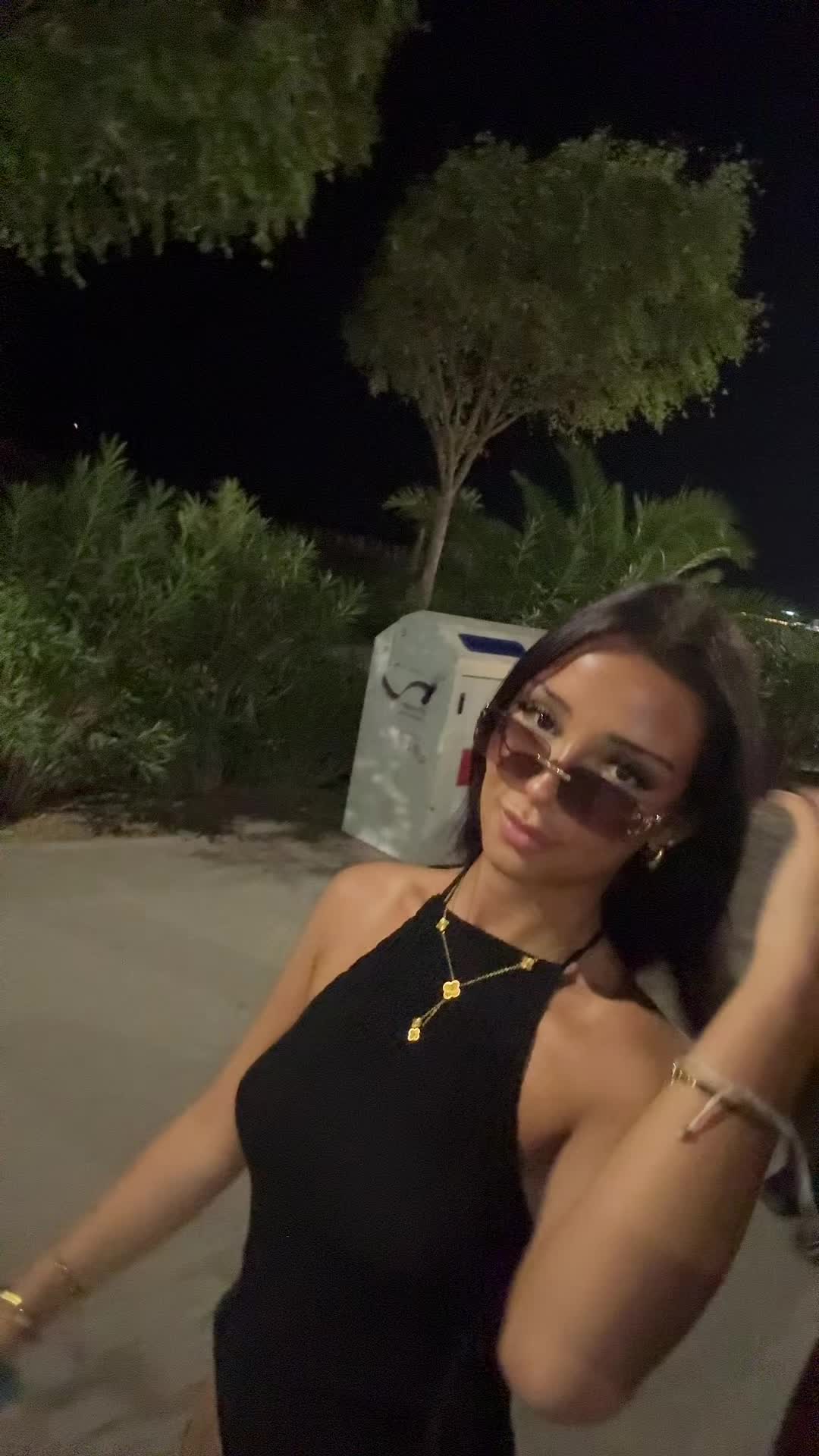 @elissa