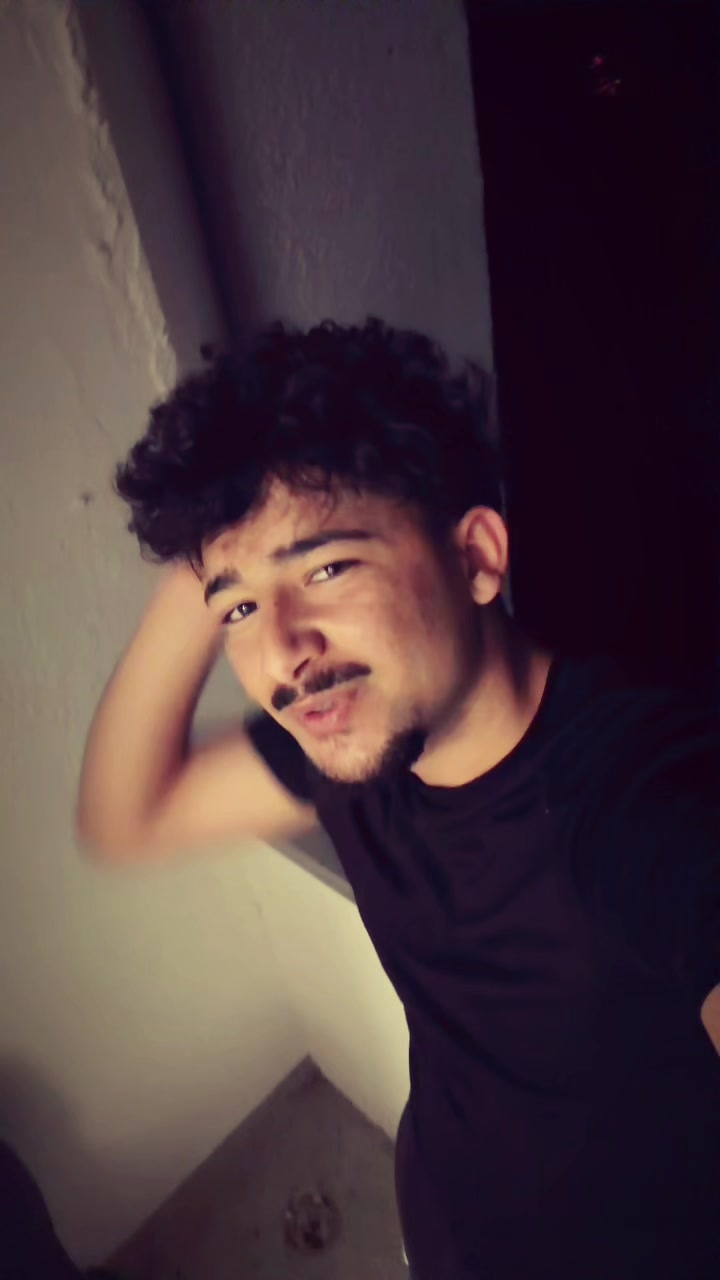 @𝐀𝐋𝐈 👻