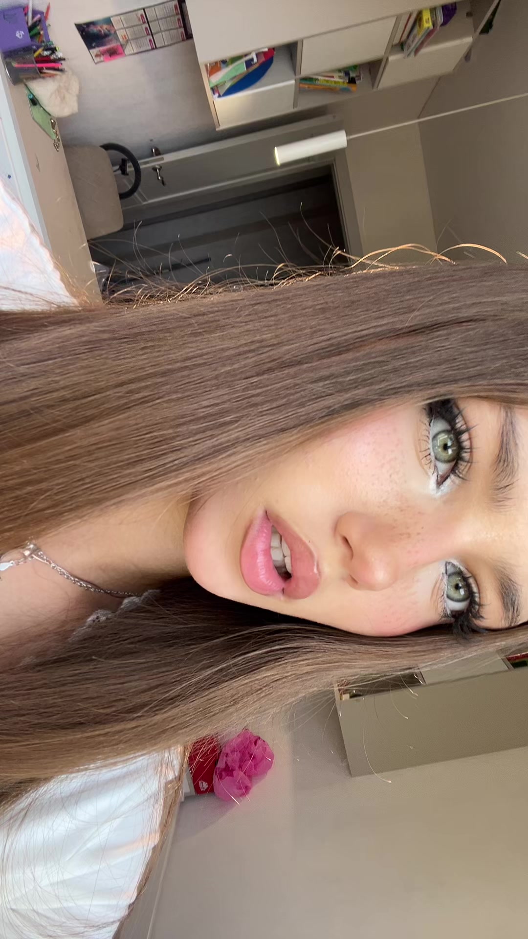 @arishka1_11
