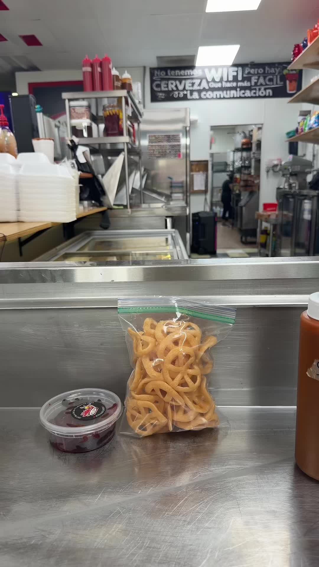 @Yummy snacks y micheladas