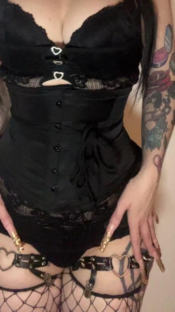 @Duvessa🔪🩸💋