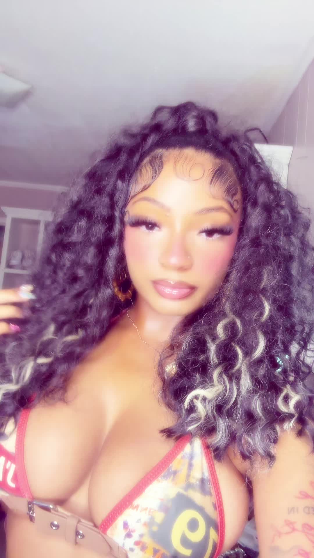@woaahleexx