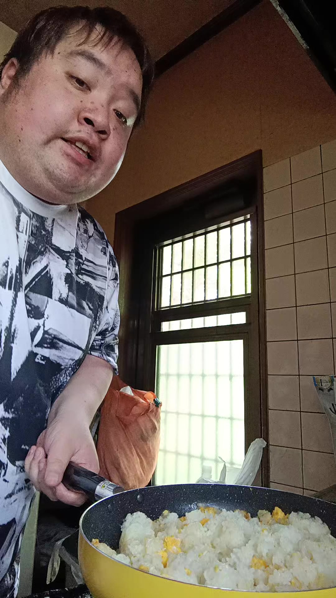 @なおじろー