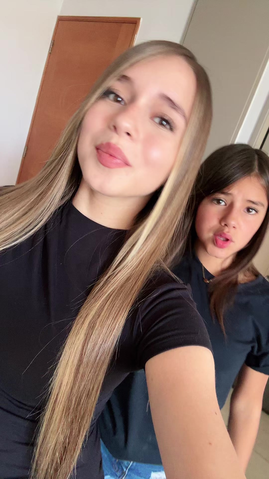 @𝓥. 𝓕