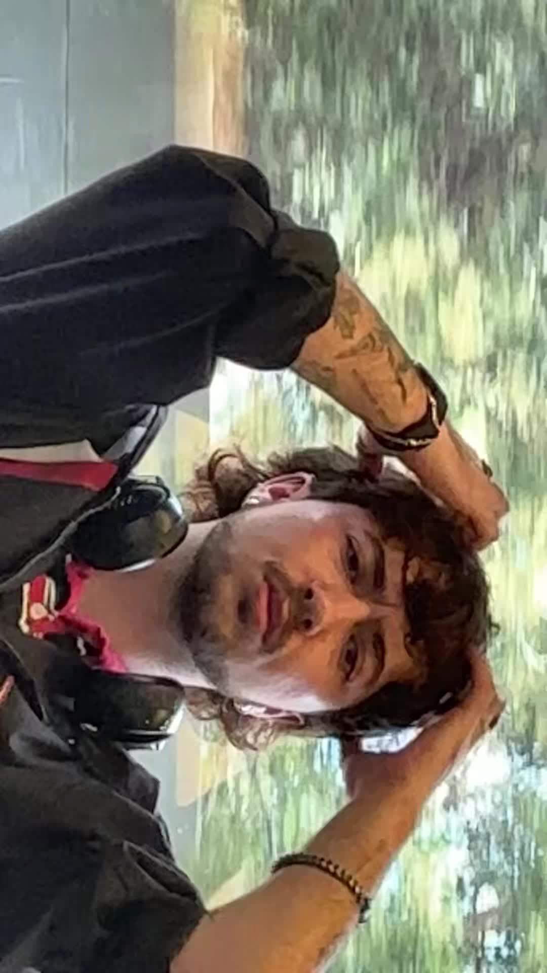 @AlexanderGarred_