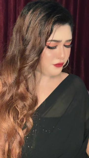 @Xhyna Khan