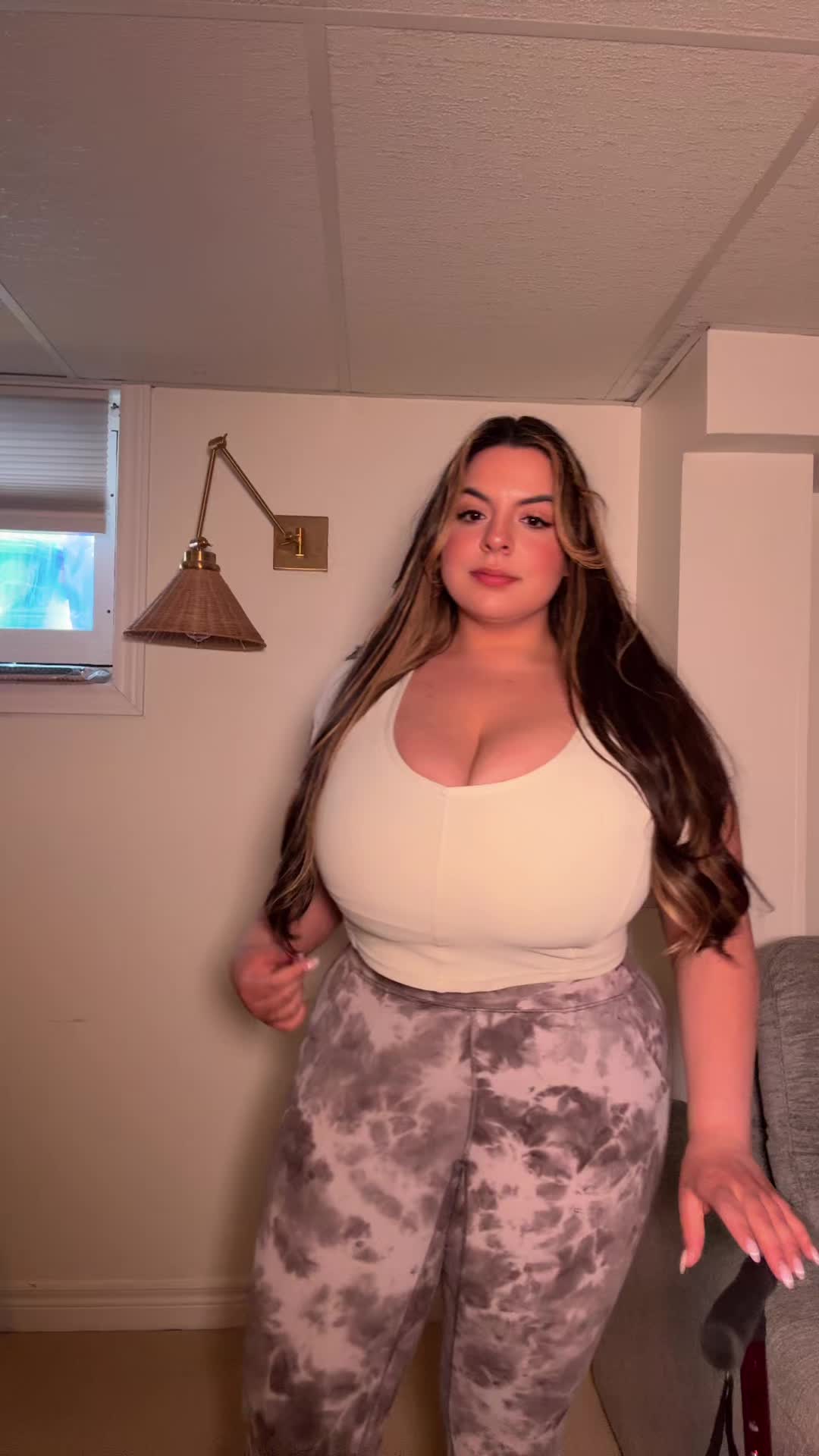 @iloveteniah