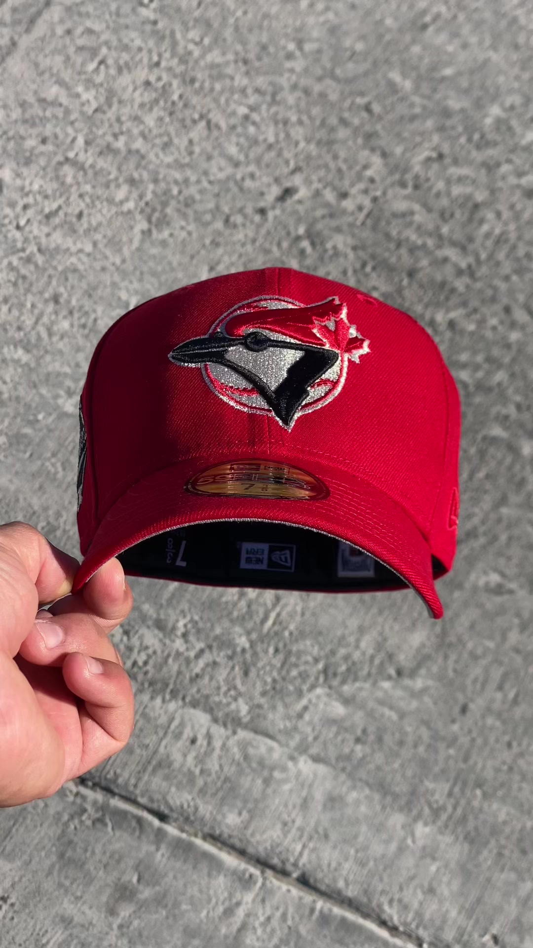 @Menni Leon Caps