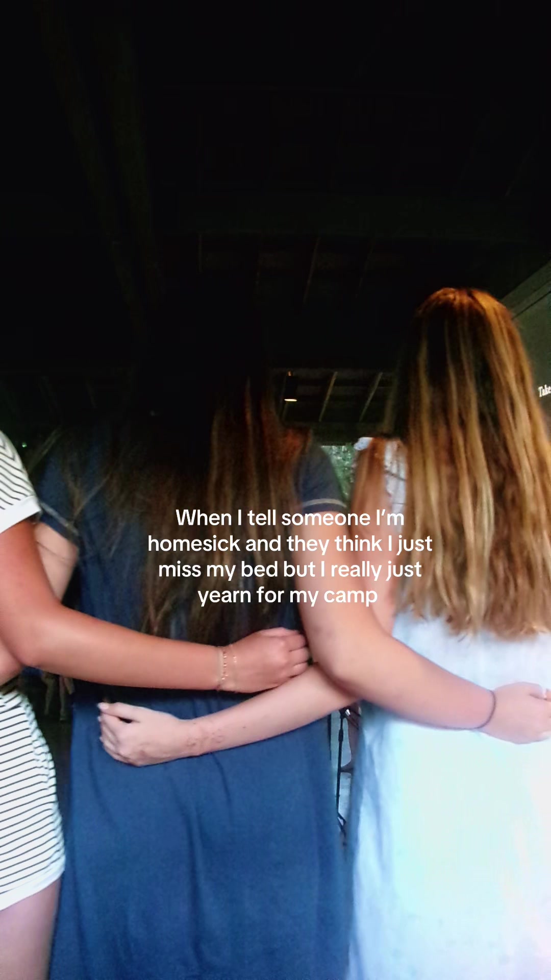 @???