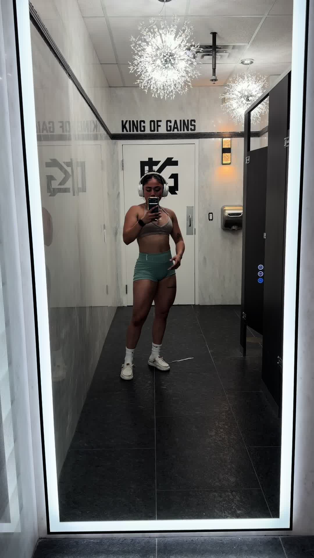 @helen.vilatoro